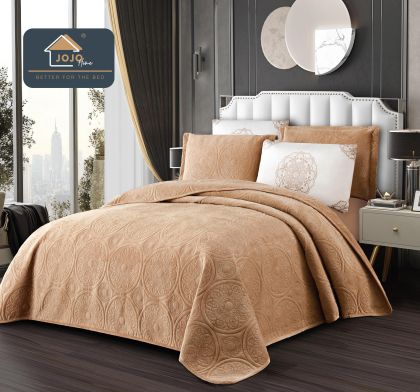 Луксозна кувертюра от кадифе+ 4бр. калъфки за възглавници