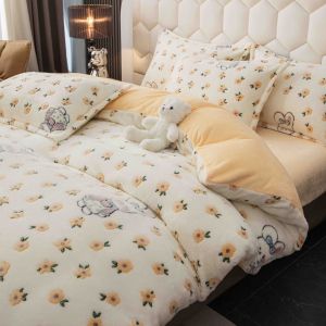 Плюшен комплект с ластик 160х200см, 4 части ,100% полиестер