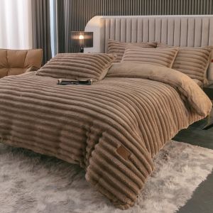 Плюшен комплект с ластик 160х200см, 4 части ,100% полиестер