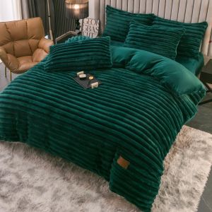 Плюшен комплект с ластик 160х200см, 4 части ,100% полиестер