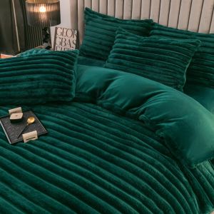 Плюшен комплект с ластик 160х200см, 4 части ,100% полиестер