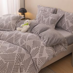Плюшен комплект с ластик 160х200см, 4 части ,100% полиестер
