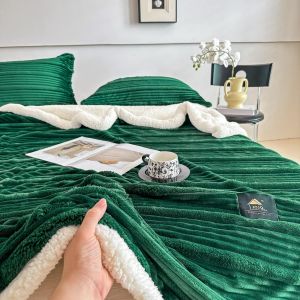 Луксозно плюшено одеяло + 2 бр. калъфки за възглавници,100% полиестер