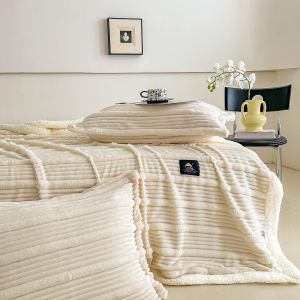 Луксозно плюшено одеяло + 2 бр. калъфки за възглавници,100% полиестер