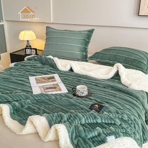 Луксозно плюшено одеяло + 2 бр. калъфки за възглавници,100% полиестер