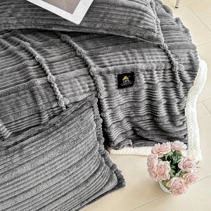 Луксозно плюшено одеяло + 2 бр. калъфки за възглавници,100% полиестер