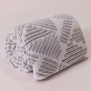 Oдеяло от 100% полиестер с размери 200х230 см